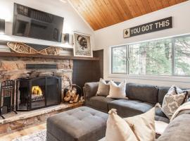 2 Bdrm w/Loft Walk to Ski Run Hot Tub Fireplace – hotel w mieście Sundance