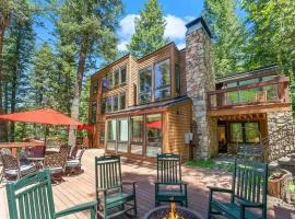 Carpe Montem - Modern, Views, Large Deck, Hot Tub, Private