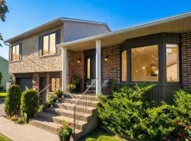 Stylish Getaway 3BR w/ Heated Pool & Free Parking