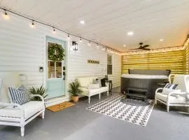 Meme & Papa Cottages Private Compound