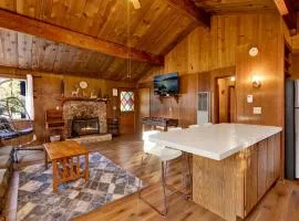 Bernhardt Brown Bungalow at Big Bear Cozy Foosball Family Retreat Minutes to Activities
