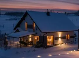 Chwilo Trwaj dom z jacuzzi, sauną i kominkiem z widokiem na góry Korbielów Pilsko