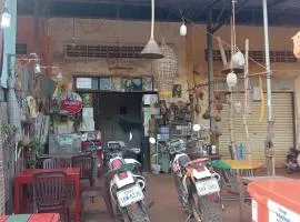 Banlung reggae homestay & SonaTrekking tour