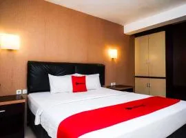 RedDoorz Plus at Grand Populer Hotel Makassar