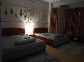 LUNA House