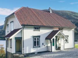 Nice Home In Vråliosen With Wifi, hotel u gradu Vråliosen