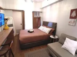 Cozy Modern Style Private Space centrally located in Tagaytay easily accessible by public transpo and with free access to Netflix