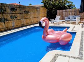 5BR Beachside Home with Pool, Park Access, Hotel in Perth