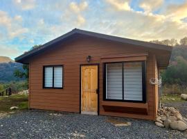 Cabañas Cocodrilo Lodge, hotel din Molina