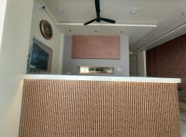 Hotel O Hotel Padma, hotell i Chikalthān