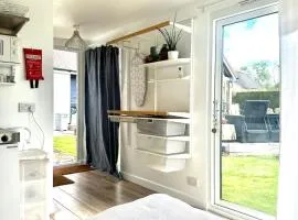 Cosy Studio with a field view