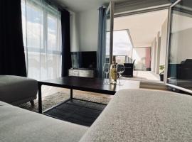 Terrace Apartment with Free Parking, Metro Malakoff, Near Paris, hotel din Malakoff