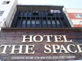 Hotel The Space