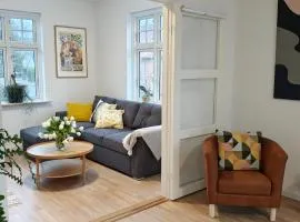 Smuk skandinavisk villalejlighed