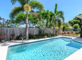 Saltwater Pool | Renovated | Private Home | Seminole