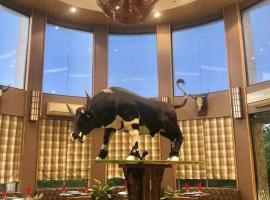 Villa Del Carmen Wellness and Spa Resort, hotel com banheiras de hidromassagem em Sampong