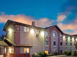 Super 8 By Wyndham Lexington Park/California Area: Kaliforniya şehrinde bir otel