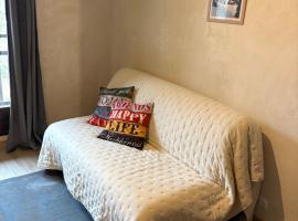 Studio 2 personnes situation idéal a Sallanches 74400، فندق في سالونش