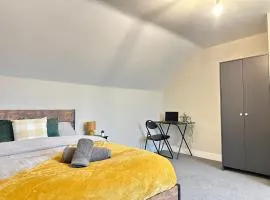 B6 Serviced Ensuite Room for Contractors & Professionals