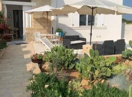 Fiore di Cactus - Garden and Parking near the Sea