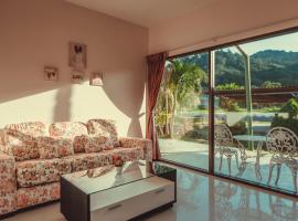 카투에 위치한 호텔 Phuket Wake Park