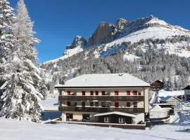 Passo Carezza Club Apartment