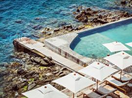 생라파엘에 위치한 호텔 Les Roches Rouges, a Beaumier hotel