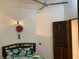 Hôtel Okpèyèmi, hotel en Porto Novo