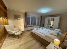 White Pearl Apartment