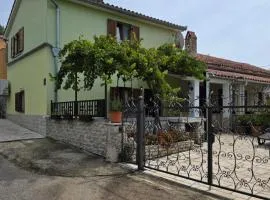 House Belavici