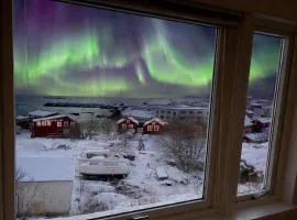 Lofoten Aurora Seafront Penthouse 罗弗敦极光海滨顶层豪华公寓