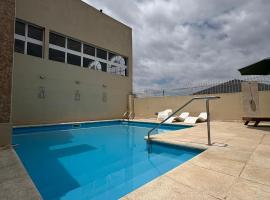 Apart Hotel Explora Tandil: Tandil'de bir otel