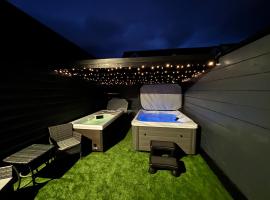 Luxury one bedroom pods with private Jacuzzi and plunge pool, hotel a Fort William