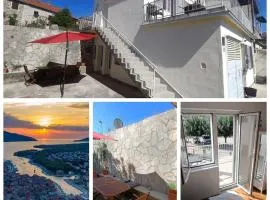 Oleas Stari Grad Hvar - Holiday House with garden and terrace - 2 Min to Sea