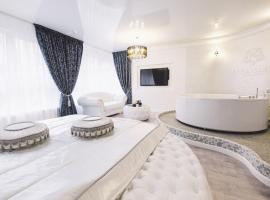 Jacuzzi Romantic Apartment, hotel di Klaipėda