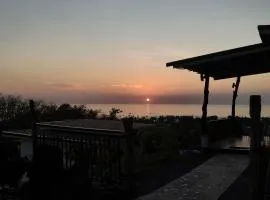 Laeley 1,000 miles resort