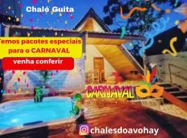 Chalés do AVOHAY, lindo chalé com privativa banheira hidromassagem aquecida, apenas 2 minutos da Vila de São Jorge Chalé Guita