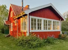 Forest Retreat With Wood Stove In Skåne