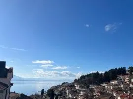 Villa Misa Apartments & Studios Lakeview