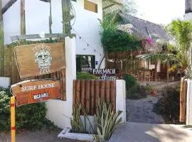 PopoyoLoco Surf House