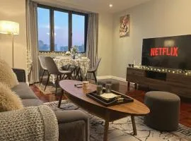 Omni Tower Sukhumvit Nana - Luxury Condominium