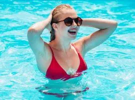 Ninfa Sul Mare Apartments - Piscina Idromassaggio 50 M E T R I dal Mare Free Parking