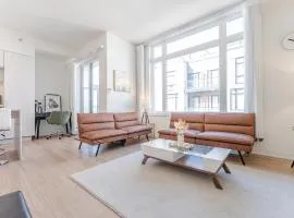 Modern Family Townhouse 2 Bedrooms 3 Full Bathrooms Sleeps 6