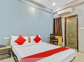 Super Hotel O Oriphic Inn, hótel í Lucknow