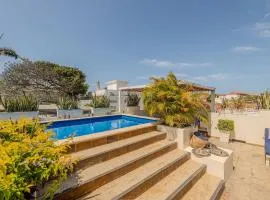 Casa de 5 Hab en la Ciudad Amurallada con Piscina