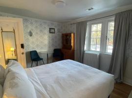 The Ambassador, Hotel in Ottawa