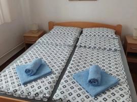 Surčin에 위치한 호텔 msapartman