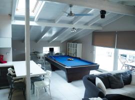 Gela, hotel en Lebadea