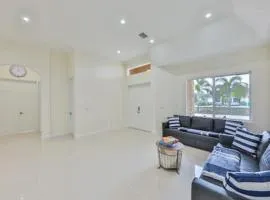 Luxury Family Davie Rancho STR-6114