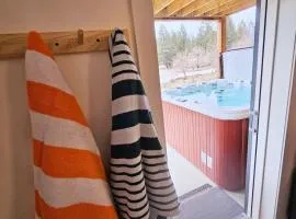 Ultimate Family Retreat Beach, Hot Tub & Games